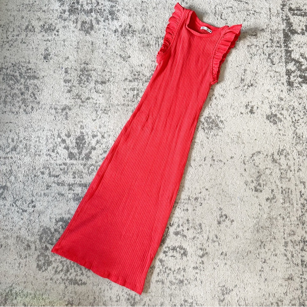 ⭐️3/$30⭐️ (bundle deal) ZARA bright red ribbed midi dress